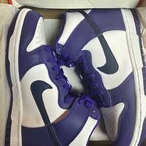 Nike high top dunks